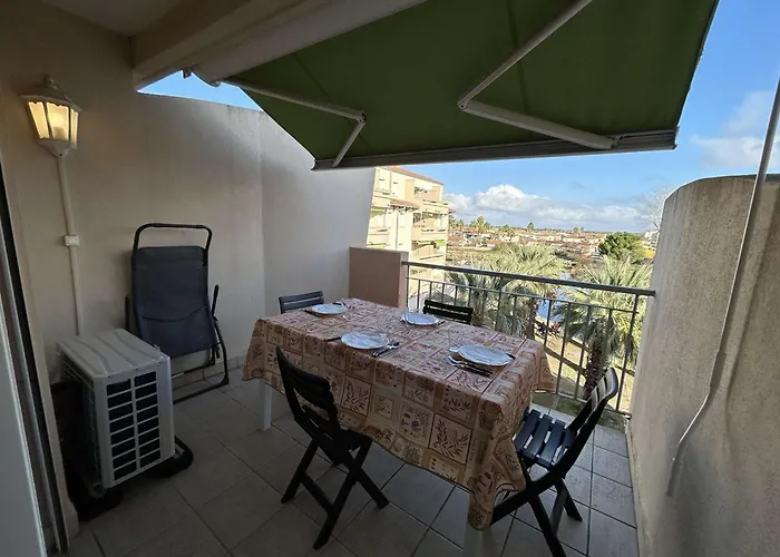 Appartement Appt 2 Pieces Avec Climatisation Et Parking, Vue Sur - Port Camargue - Fr-1-250-299 Le Grau-du-Roi