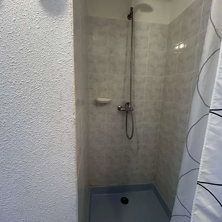 شقة Appt 2 Pieces Avec Climatisation Et Parking, Vue Sur - Port Camargue - Fr-1-250-299 لو غراو دو روا