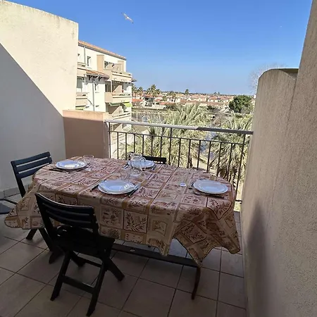 Appt 2 Pieces Avec Climatisation Et Parking, Vue Sur - Port Camargue - Fr-1-250-299 * Le Grau-du-Roi