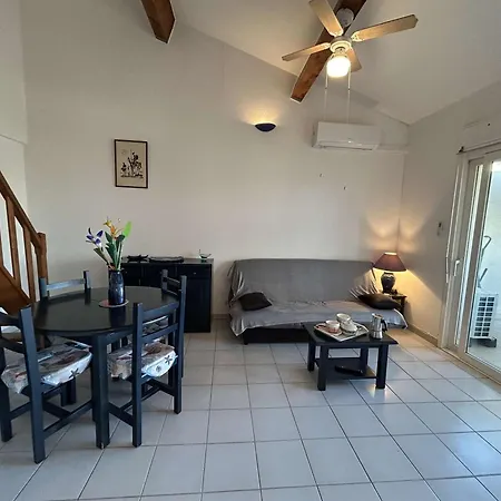 شقة Appt 2 Pieces Avec Climatisation Et Parking, Vue Sur - Port Camargue - Fr-1-250-299 *