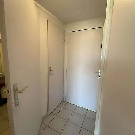 شقة Appt 2 Pieces Avec Climatisation Et Parking, Vue Sur - Port Camargue - Fr-1-250-299 لو غراو دو روا